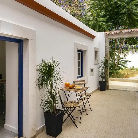 Whome Urban Escape: 1-br W/mezzanine Near Campo Ourique