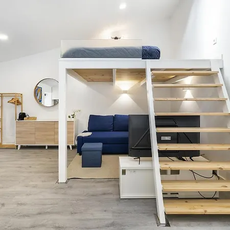 Apartment Whome Urban Escape: 1-br W/mezzanine Near Campo Ourique