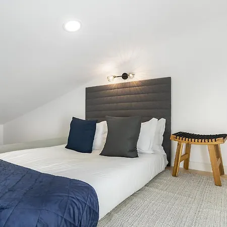 Whome Urban Escape: 1-br W/mezzanine Near Campo Ourique Appartement