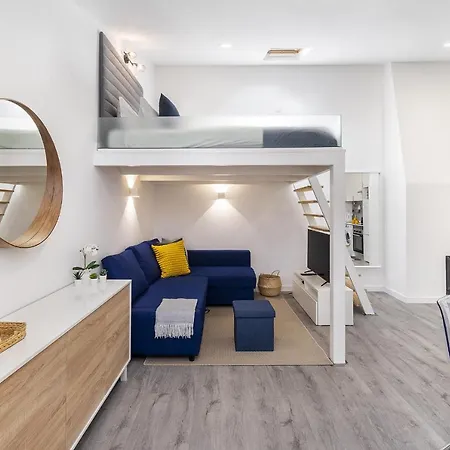 Whome Urban Escape: 1-br W/mezzanine Near Campo Ourique Apartment *