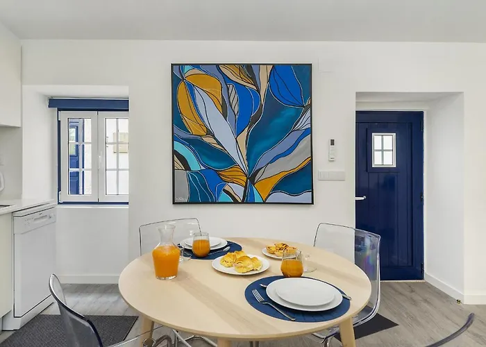 Whome Urban Escape: 1-br W/mezzanine Near Campo Ourique *