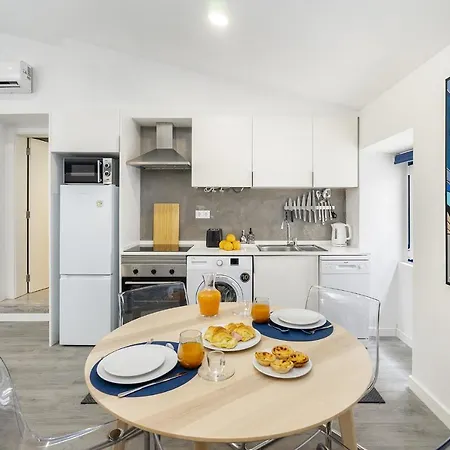 Apartman Whome Urban Escape: 1-br W/mezzanine Near Campo Ourique Lisboa
